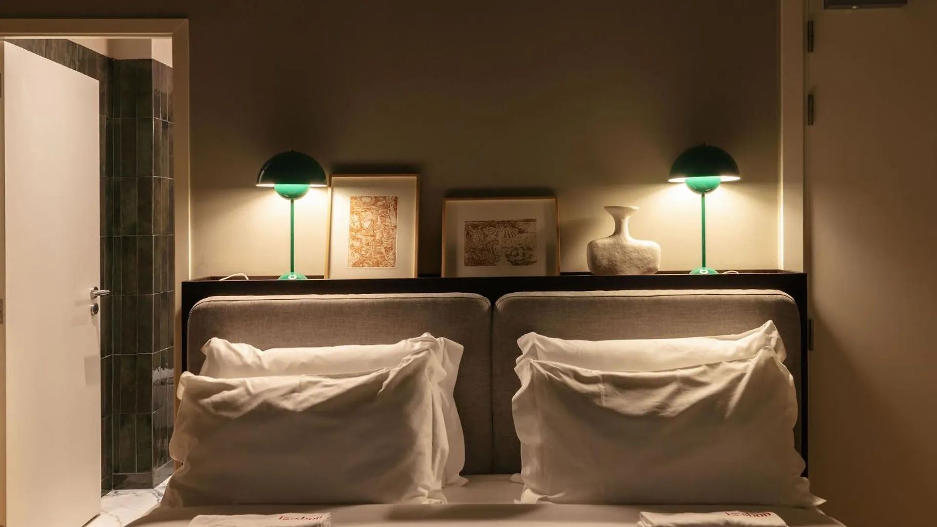 *** Hotel Dare Lisbon River Portugal